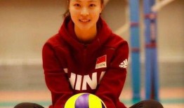 吃瓜娱乐酱打排球,展现青春风采