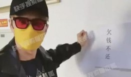 娱乐吃瓜小花和狗仔,小花与狗仔的甜蜜“追逐”记