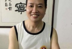 娱乐吃瓜两兄弟